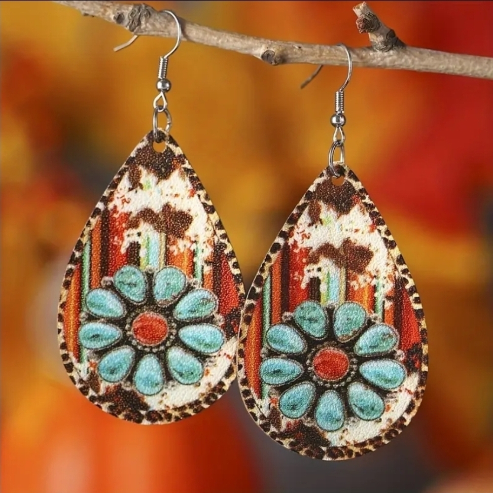 Bohemian Floral Teardrop Pierced Earrings.